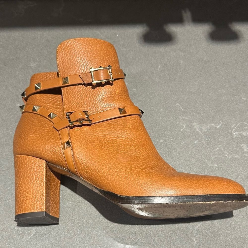 Valentino Rock Stud Leather Booties - size 39.5 - Picture 6 of 10